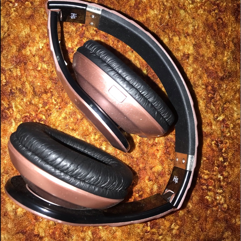 Bluetooth headphones